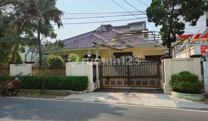 Rumah Siap Huni Lokasi Strategis Bebas Banjir di Cipete Utara