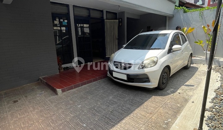 Rumah Lokasi Tenang Bawah Harga Pasar di Pejaten 2