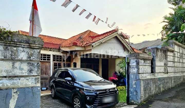 Rumah Tua Hitung Tanah Good Price di Kemang Utara Jakarta Selatan