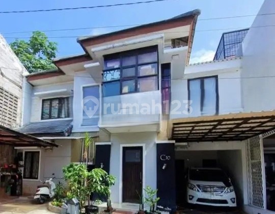 Jagakarsa Townhouse Price Reduced Quick Sale
