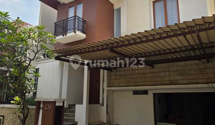 Rumah Semi Furnished Terawat Dalam Townhouse di Pejaten Jarang Ada 2