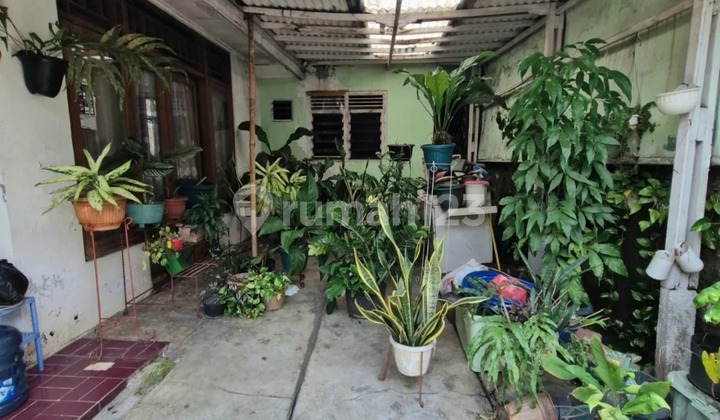 Old House Land Count in Menteng Dalam Tebet Very Rare Two-Car Access 2