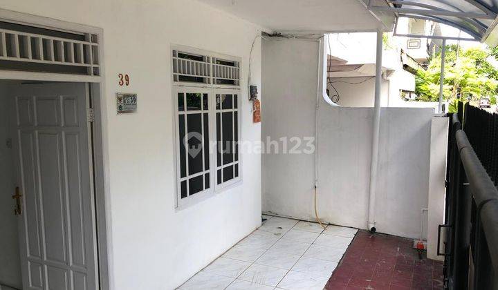 Rumah 1,5  Lantai Siap Huni Di Tomang 1