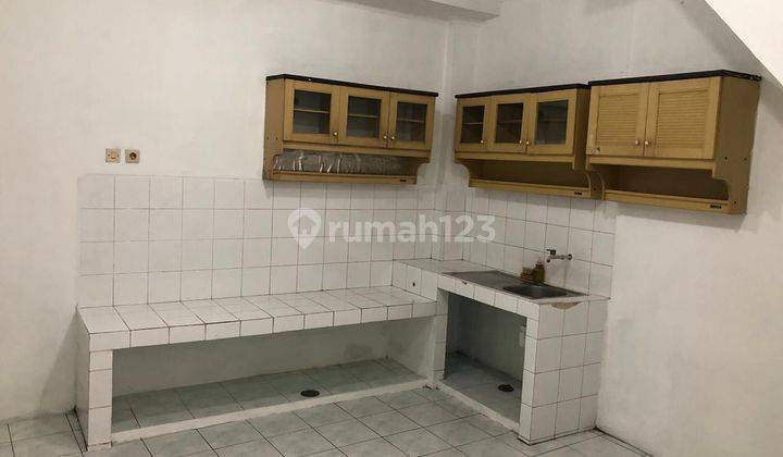 Rumah 1,5  Lantai Siap Huni Di Tomang 2