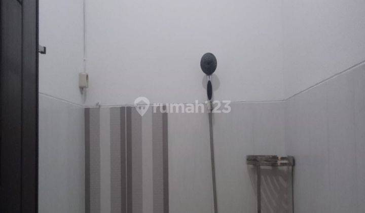 Rumah 2 Lantai Siap Huni Di Tomang  2