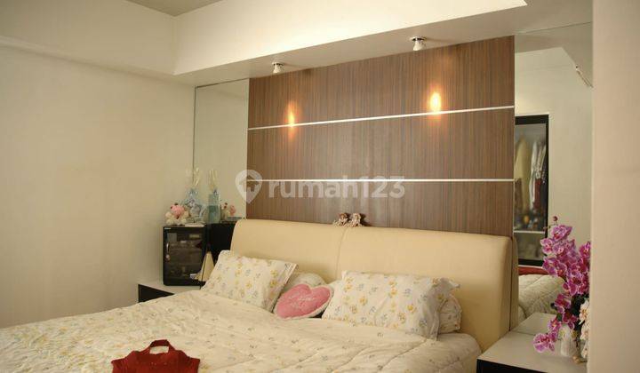 2 bedrooms Fully  Furnished Apartemen Taman Anggrek 2