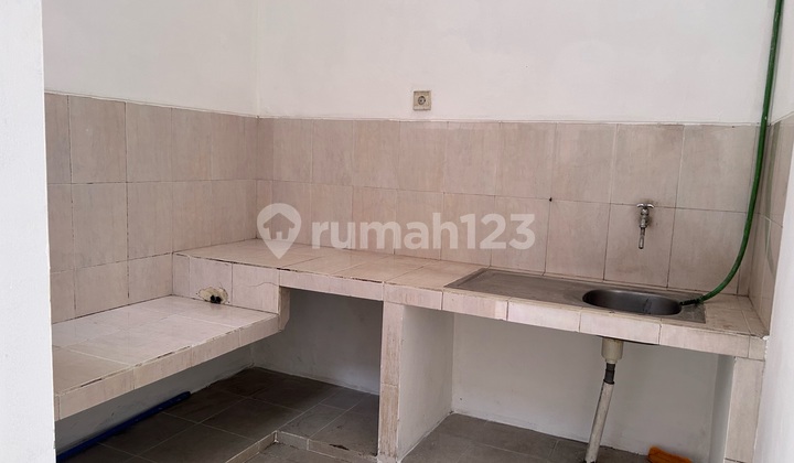 Newly Renovated House in Tomang 2