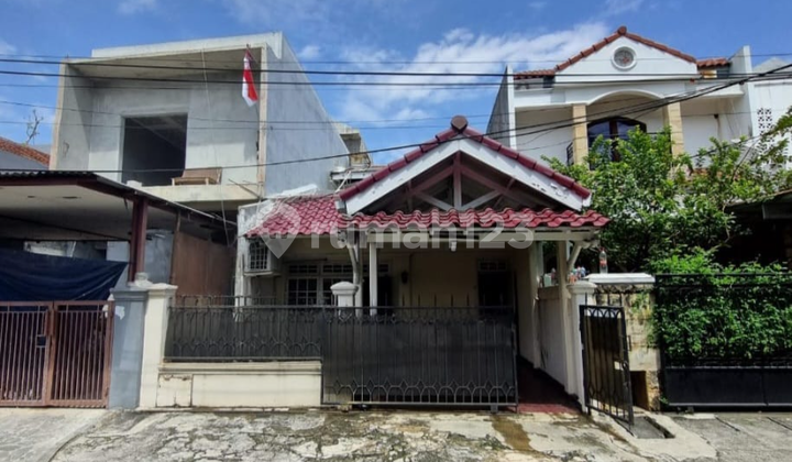 Land Measurement House In Pondok Indah, South Jakarta