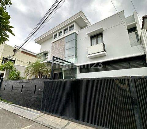 Dijual Rumah di Kemang, Jakarta Selatan Bagus Strategis 1