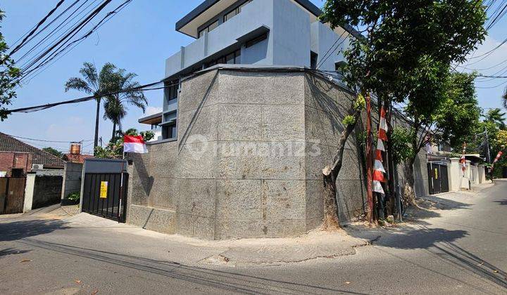 Dijual Rumah Baru di Kemang, Jakarta Selatan Bagus 2