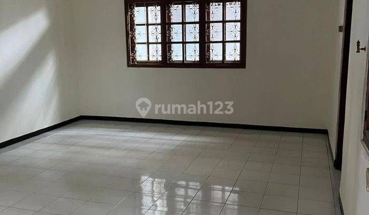 Dijual Rumah di Gandaria, Jakarta Selatan dekat Mall 2