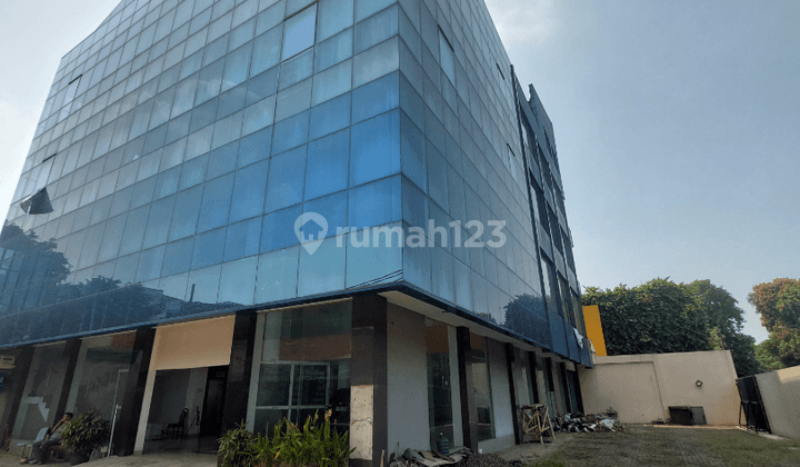 Gedung di Menteng, Jakarta Pusat Cocok kantor atau usaha 2