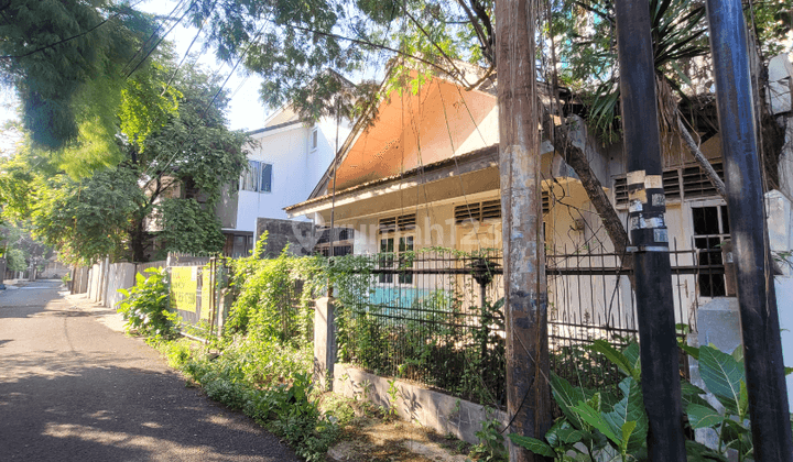 Rumah di Kebayoran Baru, Jakarta Selatan Hitung Tanah 2