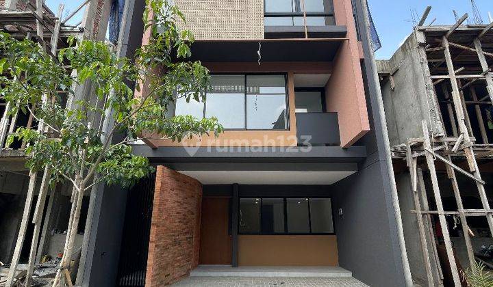 Rumah di Ampera, Jakarta Selatan dalam Town House 2