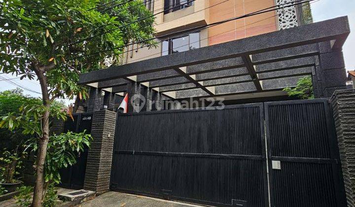 Rumah di Benhil, Jakarta Pusat area strategis Bagus 1