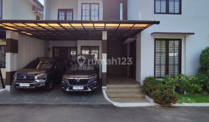 Rumah di Pejaten Timur, Jakarta Selatan Dalam Town House 2