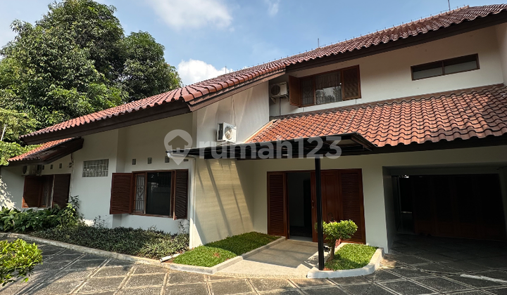 Rumah Di Radio Dalam, Kebayoran Baru Jakarta Selatan Rumah Di Radio Dalam, Kebayoran Baru Jakarta Selatan