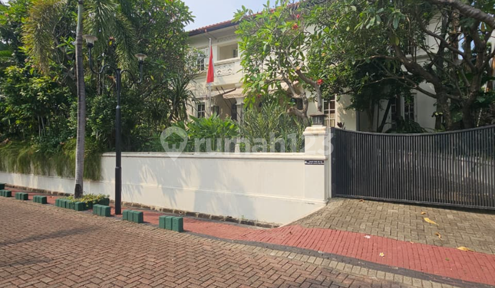 Luxury Ready-to-Occupy House in Kelapa Gading, North Jakarta 2
