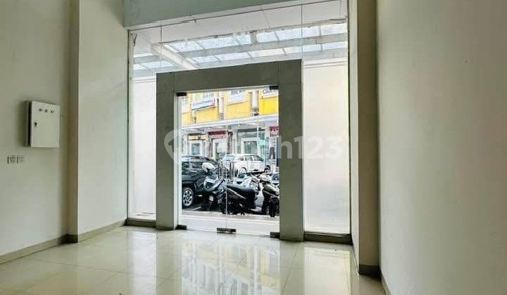 Affordable Shop House Rental at Emerald Commercial Summarecon Bekasi 2