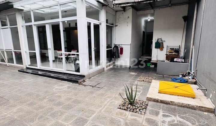 Jual Rumah Plus Tempat Usaha Jl Boulevard Galaxy LT 300 M2 2