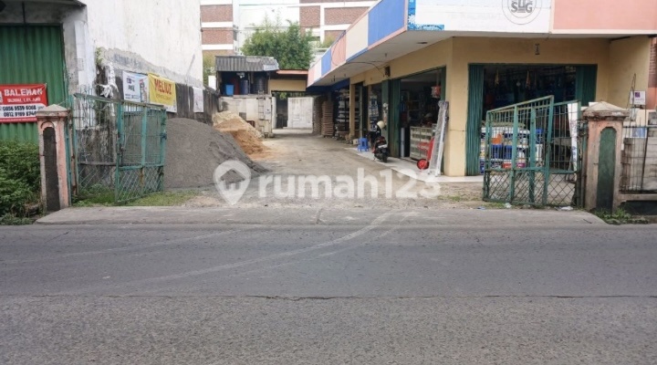 For Sale 1000m2 Building Material Shop Land on Jln Muchtar Tabrani Bekasi