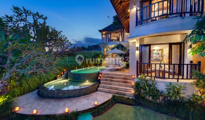 Modern 2 Bedroom Villa With Rice Field View in Tumbak Bayuh, Badung 1