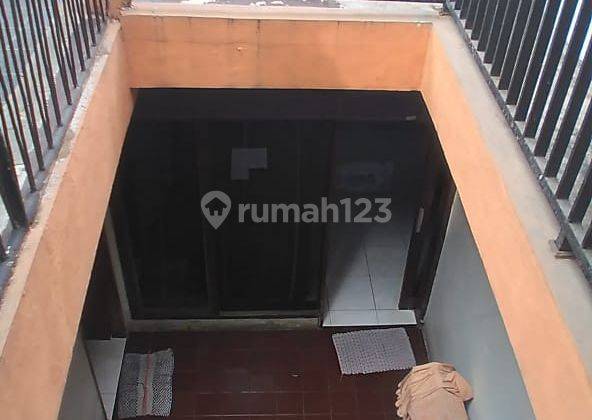 Rumah Dijual Belakang Terminal Rawamangun 2