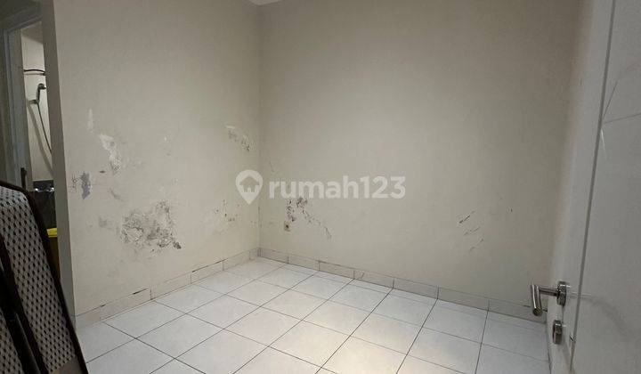 Dijual Cepat Rumah Semi Furnished Kota Wisata 2