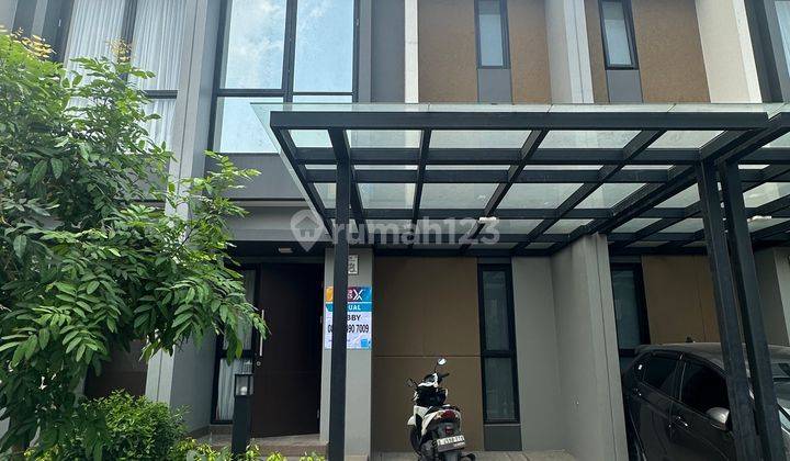 Rumah 2 Lantai Furnished di Cluster Magenta Summarecon Bekasi 2