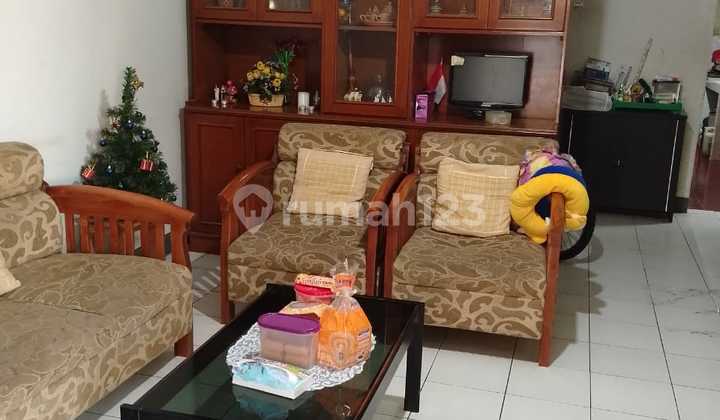 Rumah di Komplek Ujung Berung Indah SHM 2