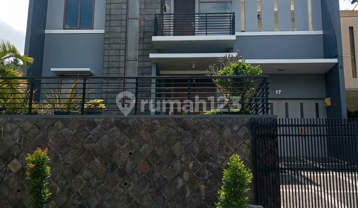 Rumah Mewah di Komplek Pondok Hijau - Bandung Utara 2