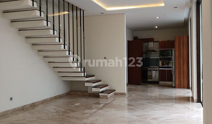 Rumah Sewa Bagus 2 Lantai Di Kemang Jakarta Selatan
