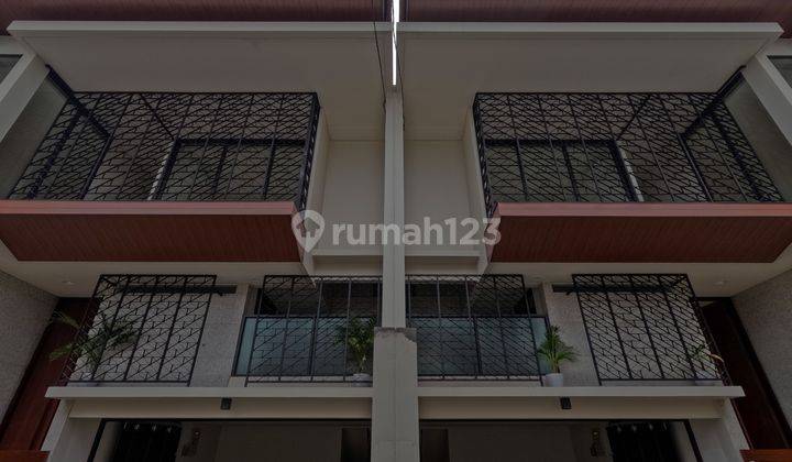 Townhouse 3 Lantai Kemang Jakarta Selatan 2