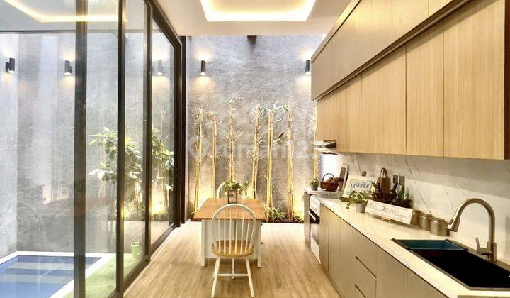 Rumah 3 Lantai Bagus SHM di Pondok Indah, Jakarta Selatan 2