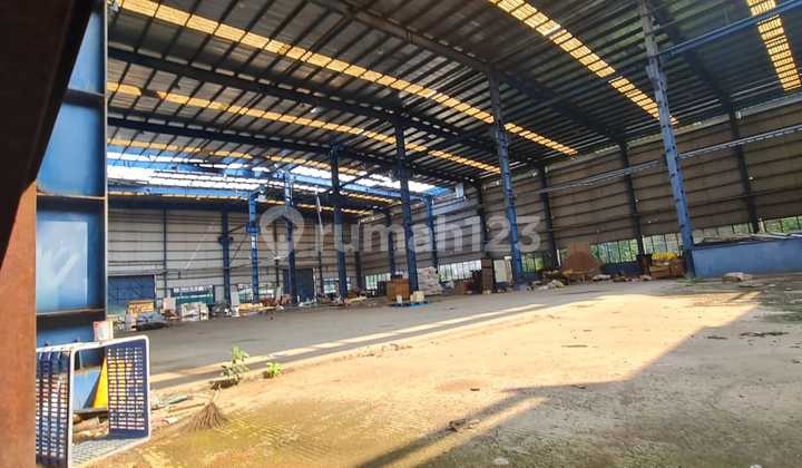 Flood-Free Kapuk Kamal Warehouse – 40’ Container Access