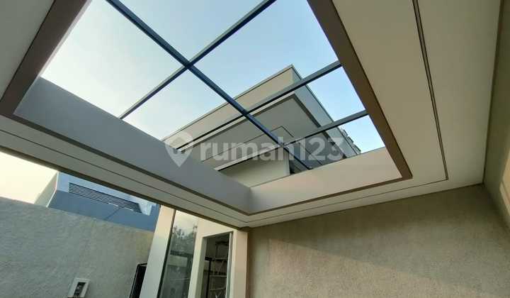 Brand new 250m2 ready-to-occupy house in North Meruya, Kav DKI – West Jakarta