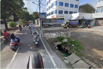 3.5-Storey Strategic Ruko in Srengseng - 20-Meter Parking, Flood-Free, SHM 2