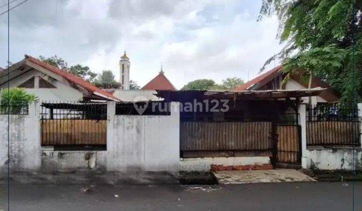 Dijual Rumah Hoek Bangunan Lama Kemanggisan Ilir 2