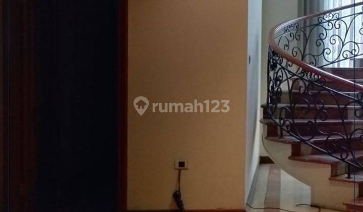 Rumah Hoek Lokasi Strategis Puri Indah Jakarta Barat 2