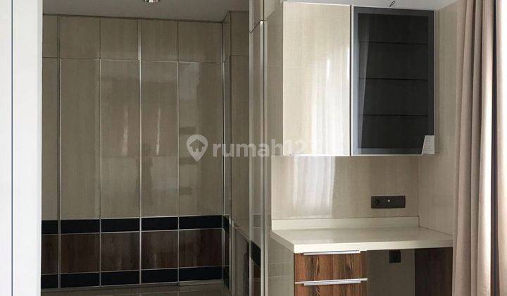 Rumah Full Furnished Bagus Rapi Taman Meruya Ilir Jakarta Barat 2