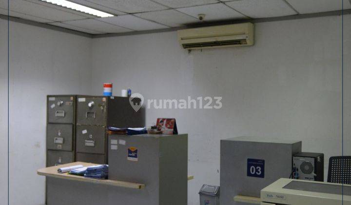 Dijual Gedung Komersial. Siap Take Over. Roxy Mas. Jkt Pusat 2