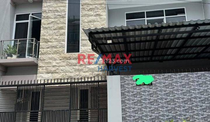 DIJUAL RUMAH MEWAH & BAGUS, Bangunan Baru. Komplek Jembatan Dua. Lokasi Strategis, Siap Huni Rumah 4 Lantai Semi Furnished Bagus SHM - Sertifikat Hak Milik di Rumah Komplek Jembatan Dua, Jembatan Dua 1