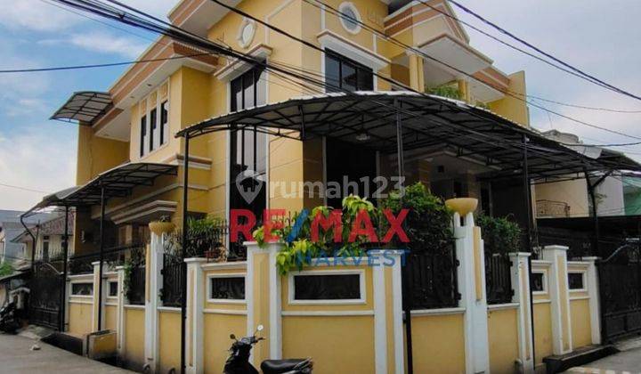 Dijual Murah Rumah Mewah Hoek, Duri kepa. Jakbar Rumah Furnished Bagus SHM - Sertifikat Hak Milik di Duri Kepa, Jakarta Barat, Duri Kepa 1