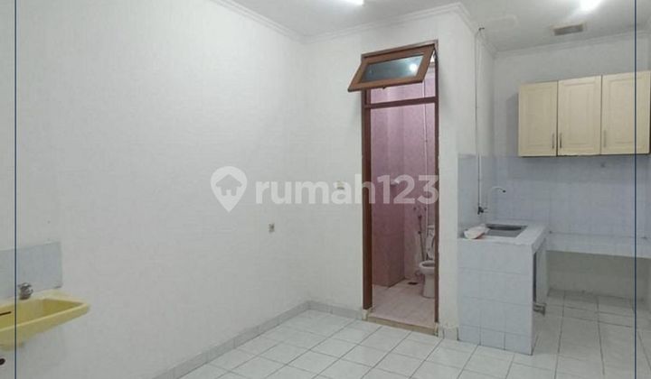 Unique Townhouse Concept House For Sale / For Rent Cheap Good Tomang 2