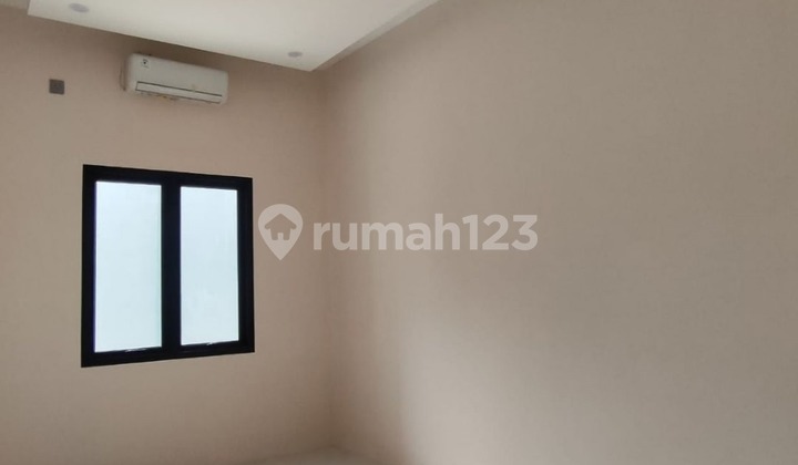 Very Cheap! Nice & Lots of Bonuses New House Meruya West Jakarta 2