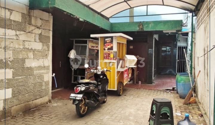 Very Cheap House Plus Kiosk in Mampang Prapatan Suitable for Boarding 2