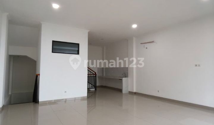 New! 3 Units of Affordable & Good Commercial Ruko in Taman Ratu 2