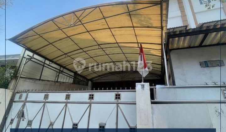 Office House & Warehouse in Tomang. Highly Strategic Location & Ready to Occupy