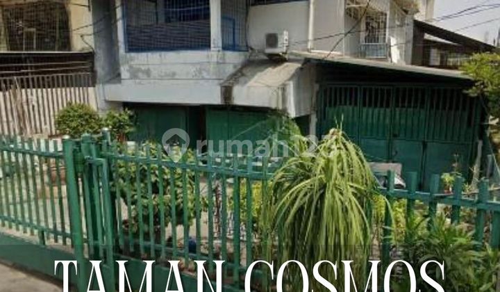 Dijual Cepat Rumah Posisi Hoek Lokasi Strategis di Taman Kosmos, Jakarta Barat