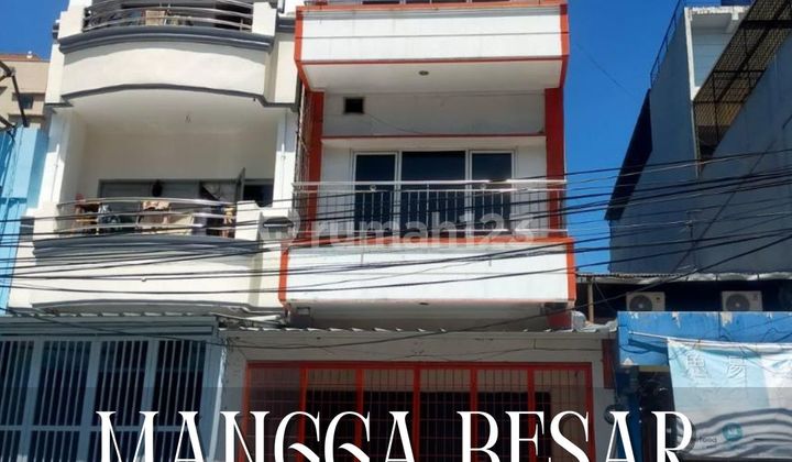 For Sale Quickly, Ready-to-Use Shop House in a Highly Strategic Location at Mangga Besar, West Jakarta